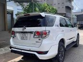 Cần bán Toyota Fortuner 2.7V năm 2015, màu trắng