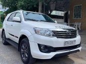 Cần bán Toyota Fortuner 2.7V năm 2015, màu trắng