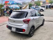 Cần bán Hyundai Grand i10 sản xuất 2017, màu bạc, xe nhập  