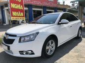 Cần bán lại xe Chevrolet Cruze năm 2014, màu trắng còn mới