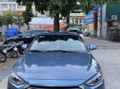 Cần bán lại xe Hyundai Elantra năm 2017, màu xanh lam, xe gia đình, giá chỉ 600 triệu đồng