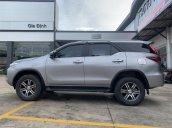 Cần bán Toyota Fortuner 2018, giá tốt hơn giá niêm yết