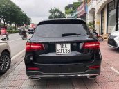 Bán Mercedes GLC300 2019, màu đen còn mới