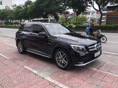 Bán Mercedes GLC300 2019, màu đen còn mới