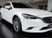 Cần bán Mazda 6 năm sản xuất 2017, màu trắng