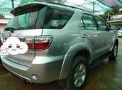 Cần bán lại xe Toyota Fortuner sản xuất năm 2011, giá 519tr