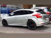 Cần bán xe Ford Focus sản xuất 2014, màu bạc, nhập khẩu nguyên chiếc