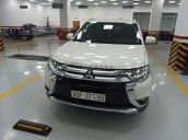 Cần bán lại xe Mitsubishi Outlander đời 2018, giá tốt