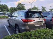 Cần bán xe Toyota Fortuner sản xuất 2020, màu xám