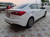 Bán Mazda 3 năm sản xuất 2014, màu trắng, 440 triệu