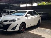 Cần bán gấp Toyota Vios năm 2018, màu trắng