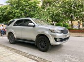 Cần bán gấp Toyota Fortuner năm sản xuất 2016, màu bạc, 645 triệu