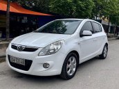 Cần bán xe Hyundai i20 đời 2010, màu trắng, nhập khẩu, giá 302tr