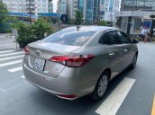 Cần bán gấp Toyota Vios đời 2019, số sàn, giá tốt