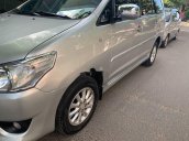 Bán Toyota Innova năm sản xuất 2013, màu vàng cát, giá 380tr