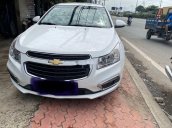 Bán ô tô Chevrolet Cruze 2015, màu trắng, số sàn