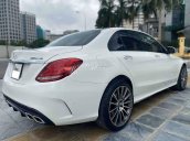 Cần bán Mercedes C300 AMG năm sản xuất 2016, màu trắng  