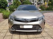 Bán nhanh chiếc Toyota Camry năm 2016, giá thấp, xe một đời chủ sử dụng