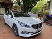 Cần bán gấp Hyundai Sonata đời 2015, màu trắng chính chủ, 660tr