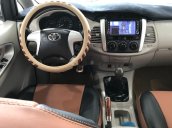 Bán Toyota Innova năm 2014, màu trắng, giá tốt