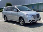 Bán Toyota Innova 2015, màu bạc