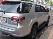 Bán Toyota Fortuner 2016, màu bạc, giá tốt