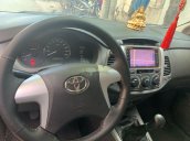 Bán Toyota Innova năm sản xuất 2013, màu vàng cát, giá 380tr