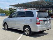 Bán Toyota Innova 2015, màu bạc