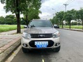 Cần bán xe Ford Everest năm 2014 còn mới