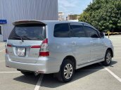 Bán Toyota Innova 2015, màu bạc