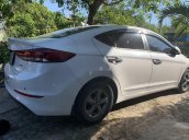 Cần bán Hyundai Elantra sản xuất 2017, màu trắng, xe nhập 