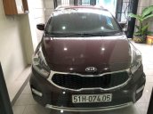 Bán Kia Rondo đời 2019, màu đỏ, số tự động, máy xăng