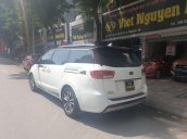 Cần bán Kia Sedona năm sản xuất 2016, màu trắng