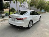 Bán ô tô Toyota Camry năm 2020, màu trắng, ít sử dụng, giá 1 tỷ 290 triệu đồng