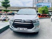 Bán ô tô Toyota Innova G sản xuất năm 2016, màu bạc chính chủ