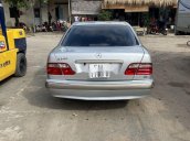 Cần bán gấp Mercedes C240 2001, màu bạc