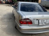 Cần bán gấp Mercedes C240 2001, màu bạc