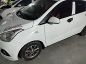 Chính chủ bán Hyundai Grand i10 năm 2014, màu trắng số sàn