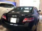 Cần bán Toyota Camry sản xuất 2010, màu đen còn mới