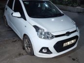 Chính chủ bán Hyundai Grand i10 năm 2014, màu trắng số sàn