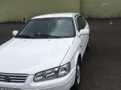 Bán ô tô Toyota Camry đời 1998, màu trắng, nhập khẩu