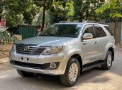 Bán Toyota Fortuner sản xuất năm 2014, màu bạc 