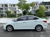 Bán Hyundai Accent sản xuất 2013, màu trắng, nhập khẩu 