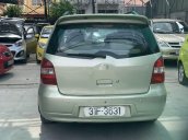 Cần bán Nissan Grand livina năm 2010, xe gia đình, màu vàng cát