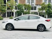 Bán Kia Cerato đời 2016, màu trắng, giá chỉ 520 triệu