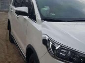 Cần bán xe Toyota Innova sản xuất 2019, màu trắng, nhập khẩu