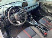Cần bán xe Mazda 2 1.5 AT sản xuất 2017, màu trắng, giá 455tr