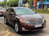 Cần bán gấp Toyota Venza 2.7 2010, màu nâu, nhập khẩu xe gia đình, giá tốt