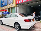 Bán Mercedes E250 AMG đời 2016, màu trắng còn mới