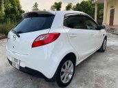 Xe Mazda 2 S MT đời 2011, màu trắng còn mới